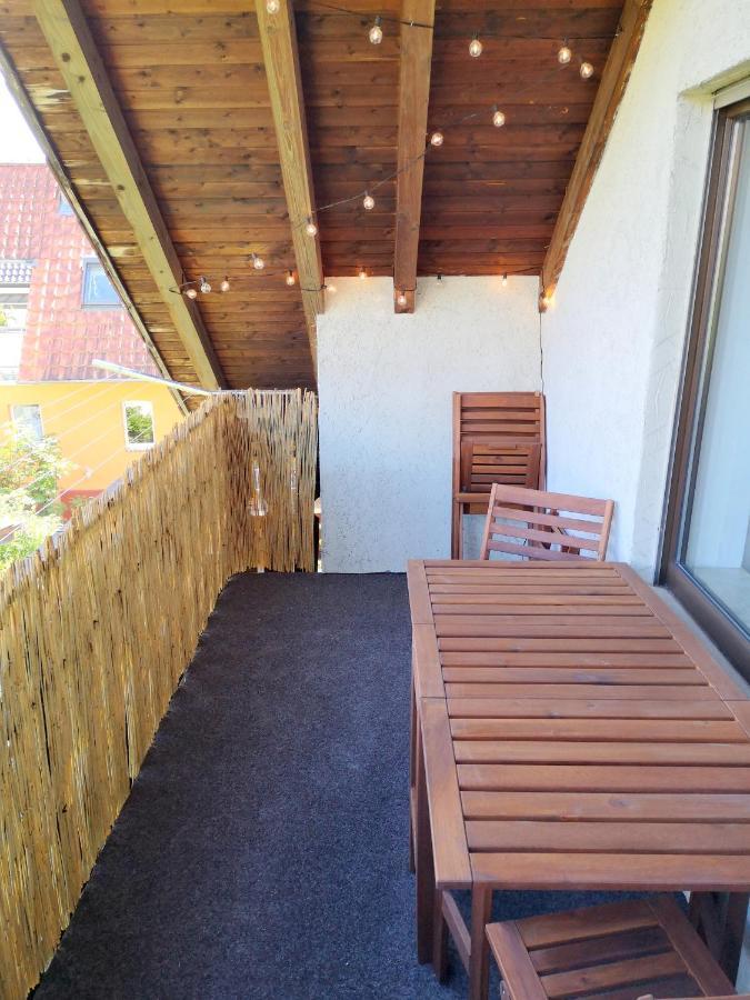 Helle Ferienwohnung mit Balkon, Küche, Parkplatz&Waschmaschine Offenburg Exterior foto